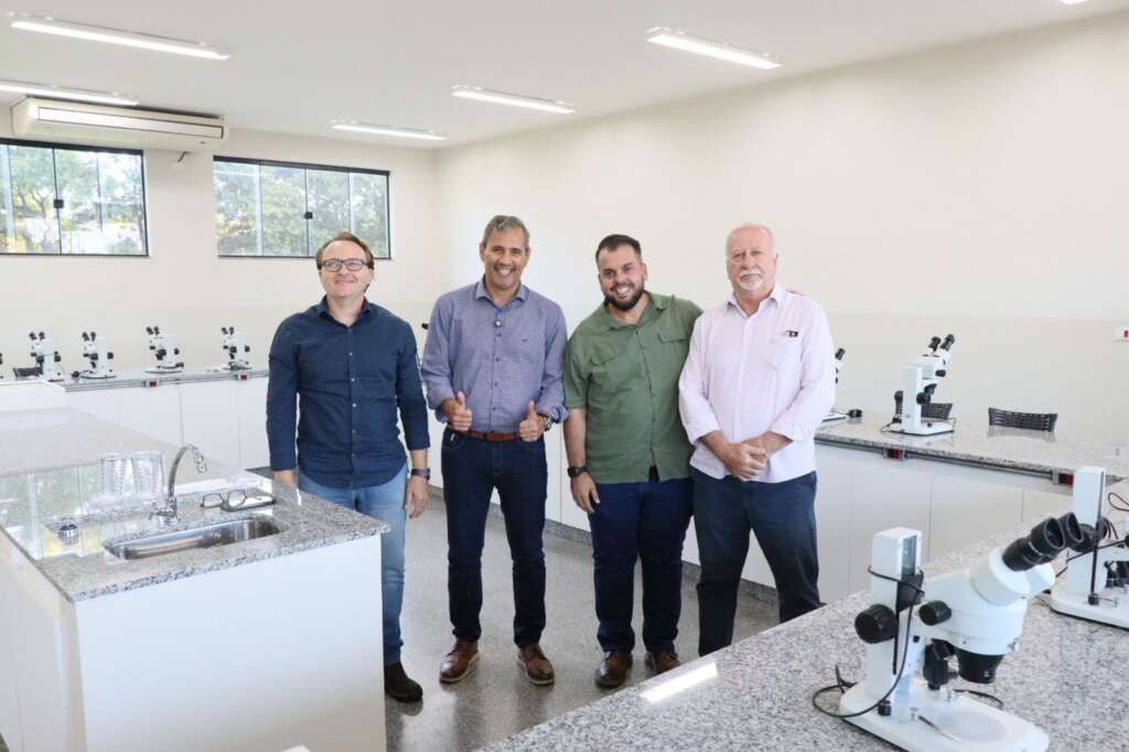 a003c34e-82da-4e91-a83a-951d3e795292 a003c34e-82da-4e91-a83a-951d3e795292