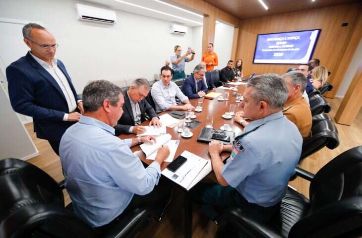 Contrato-de-gestao-SEJUSP-Foto-Saul-Schramm-01-730x480-1