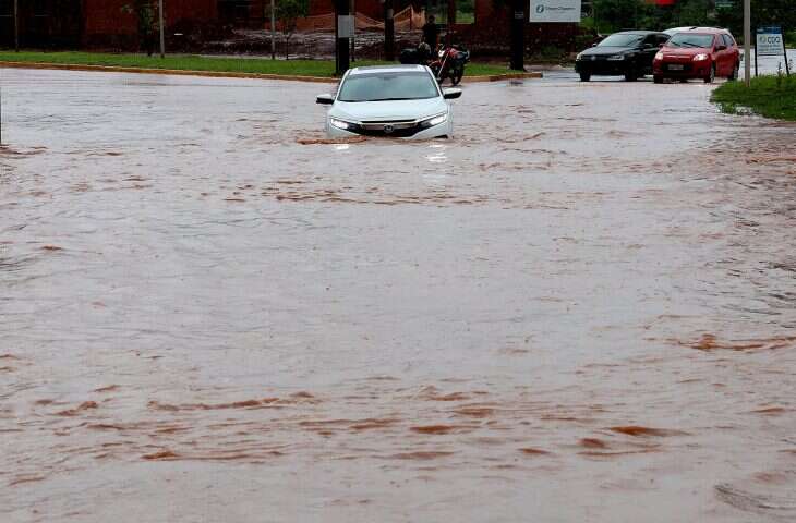 Chuva-Foto-Alvaro-Rezende-730x480-1