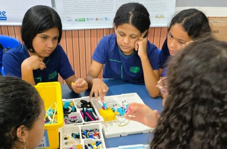 Espaco-Maker-foi-planejado-para-integrar-ciencia-tecnologia-engenharia-e-matematica-na-EE-Dom-Bosco-e1781709050732-730x480-1