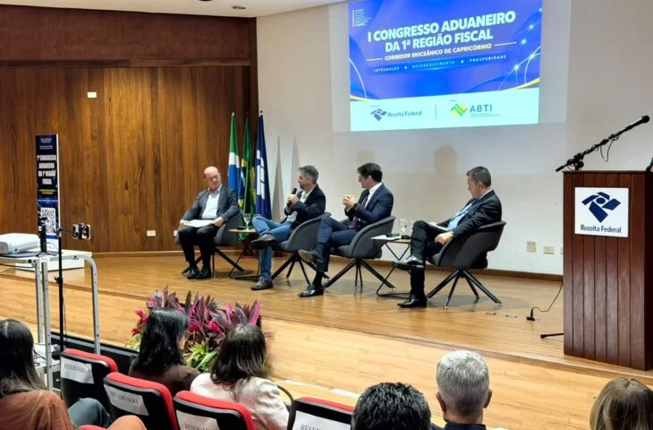 Congresso-aduaneiro-1-730×480-1 Congresso-aduaneiro-1-730x480-1