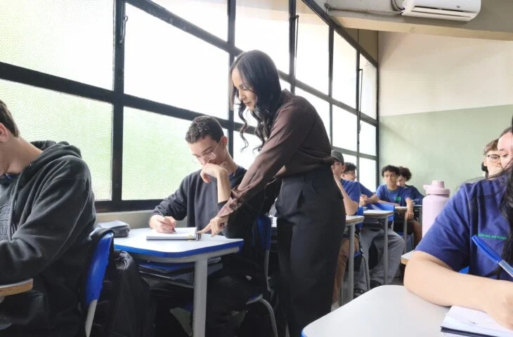 Estudantes-Enem-730×480-1 Estudantes-Enem-730x480-1